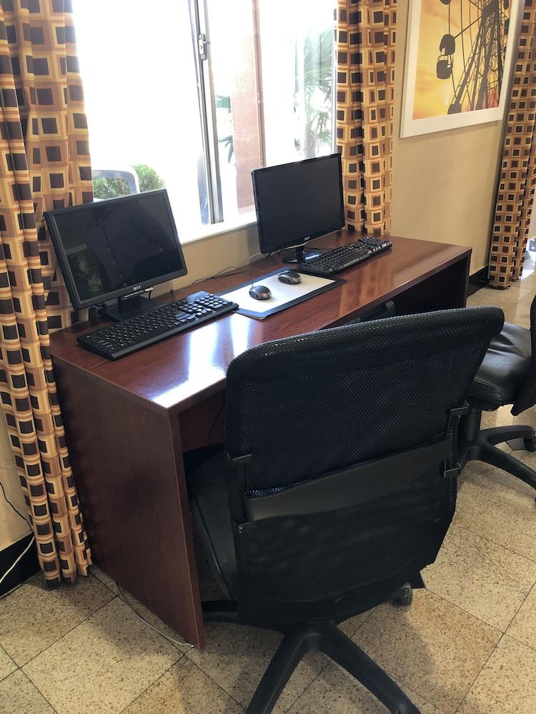 Days Inn By Wyndham Dallas Irving Ngoại thất bức ảnh
