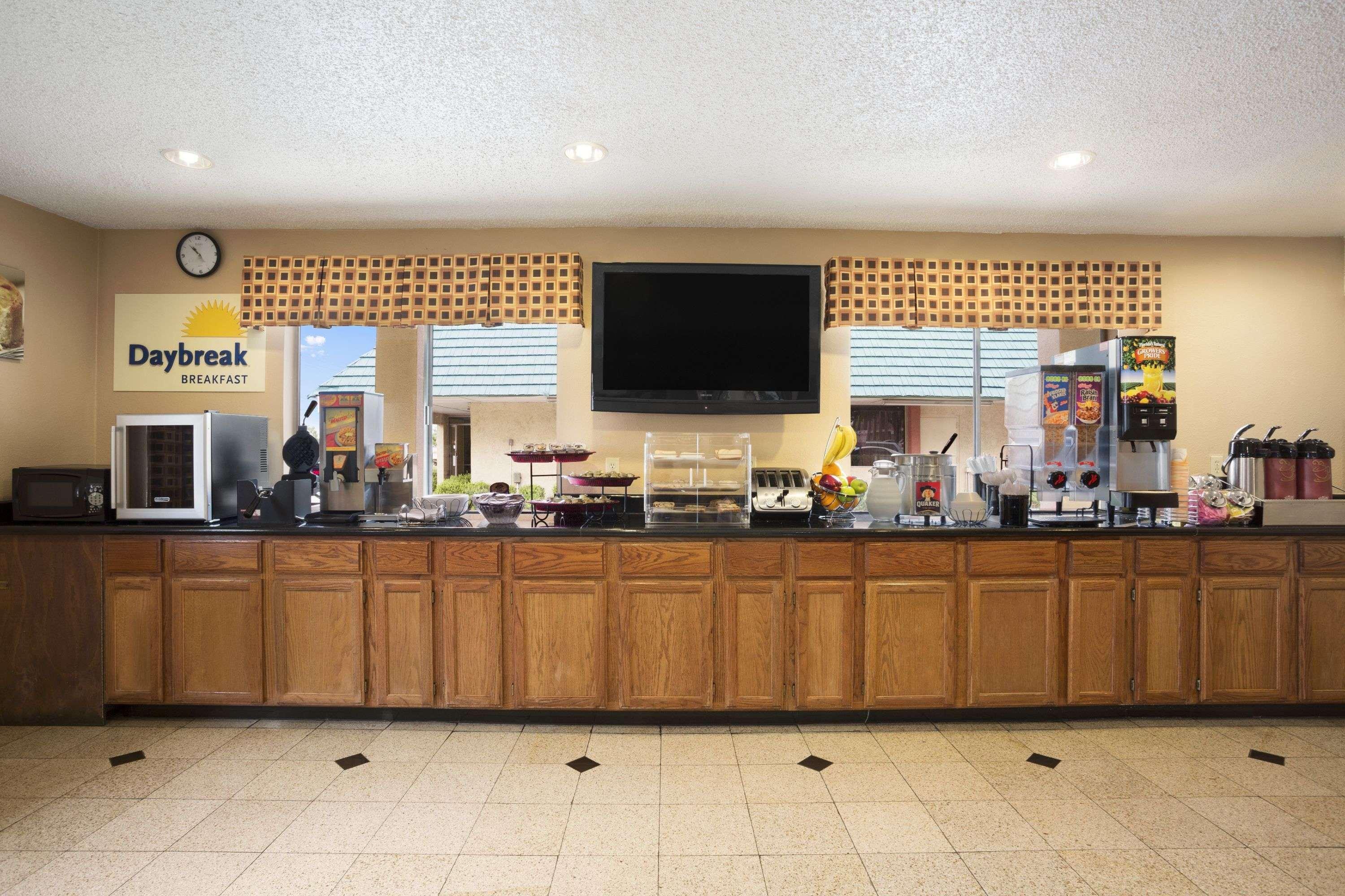 Days Inn By Wyndham Dallas Irving Ngoại thất bức ảnh