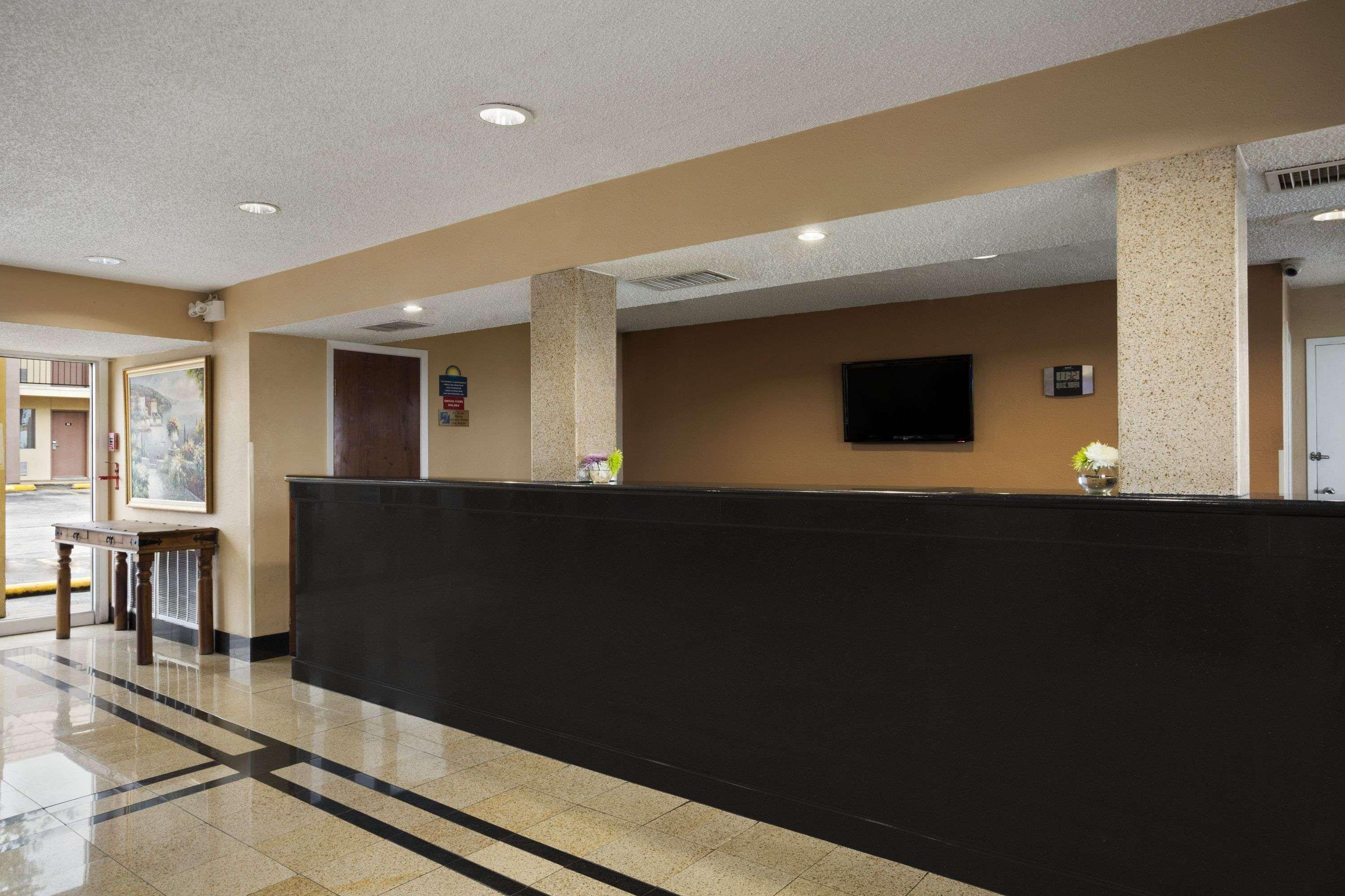 Days Inn By Wyndham Dallas Irving Ngoại thất bức ảnh